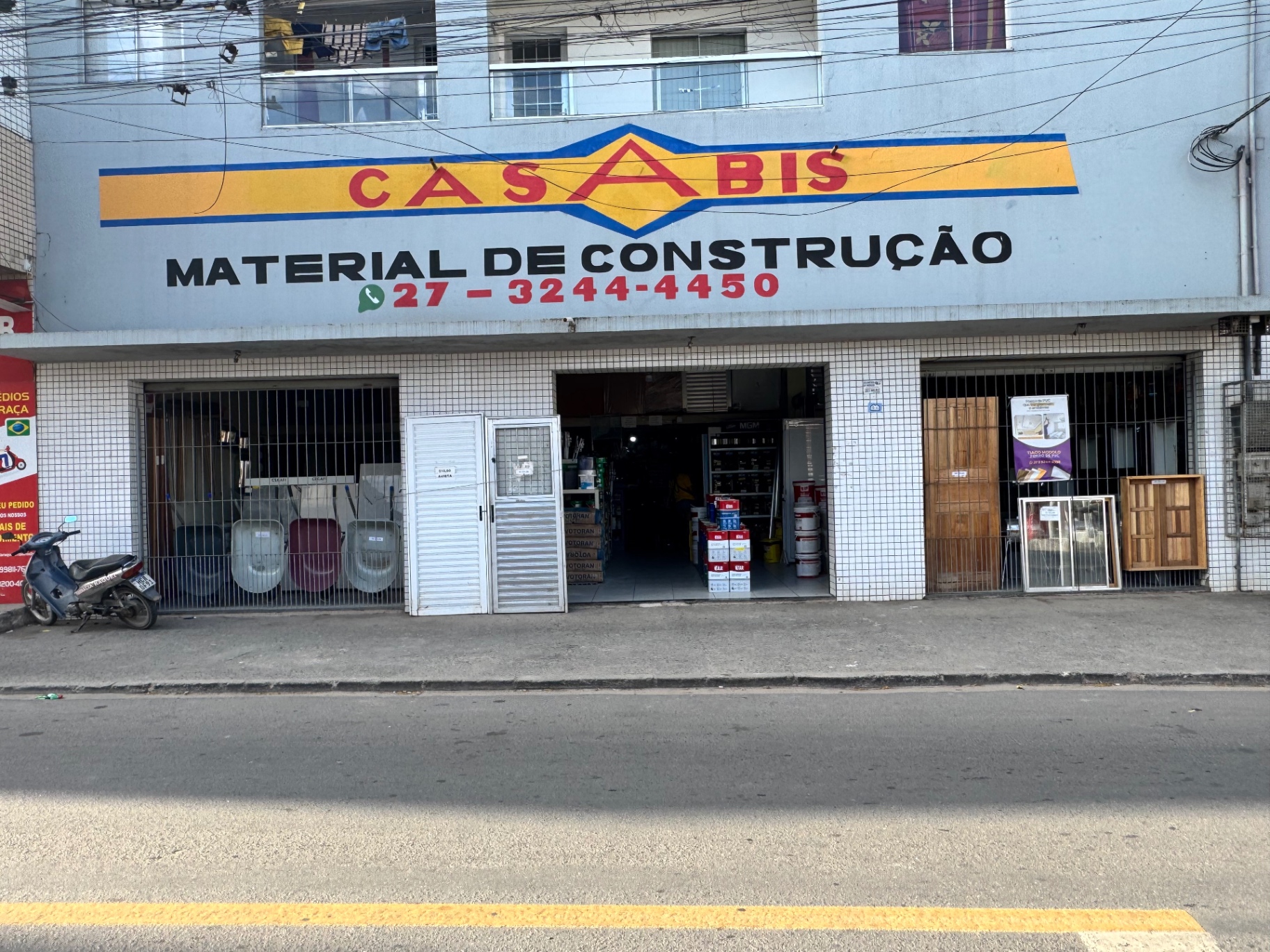 Fachada da loja Casa Bis Materiais de Construção em Vila Velha